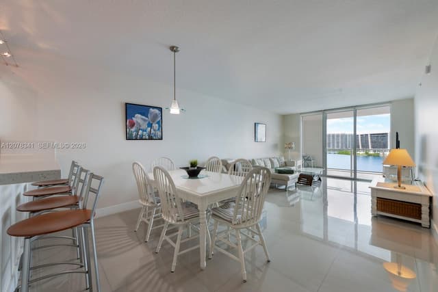 18100 N Bay Rd # 1009, Sunny Isles Beach FL 33160 - Sunny Isles Beach, FL - Photo 2