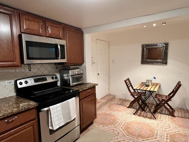 6725 N Miami Ave, Miami FL 33150 - Miami, FL - Photo 2