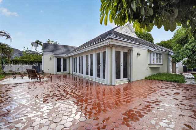 9943 NW 47th Ter, Doral FL 33178 - Doral, FL - Photo 7
