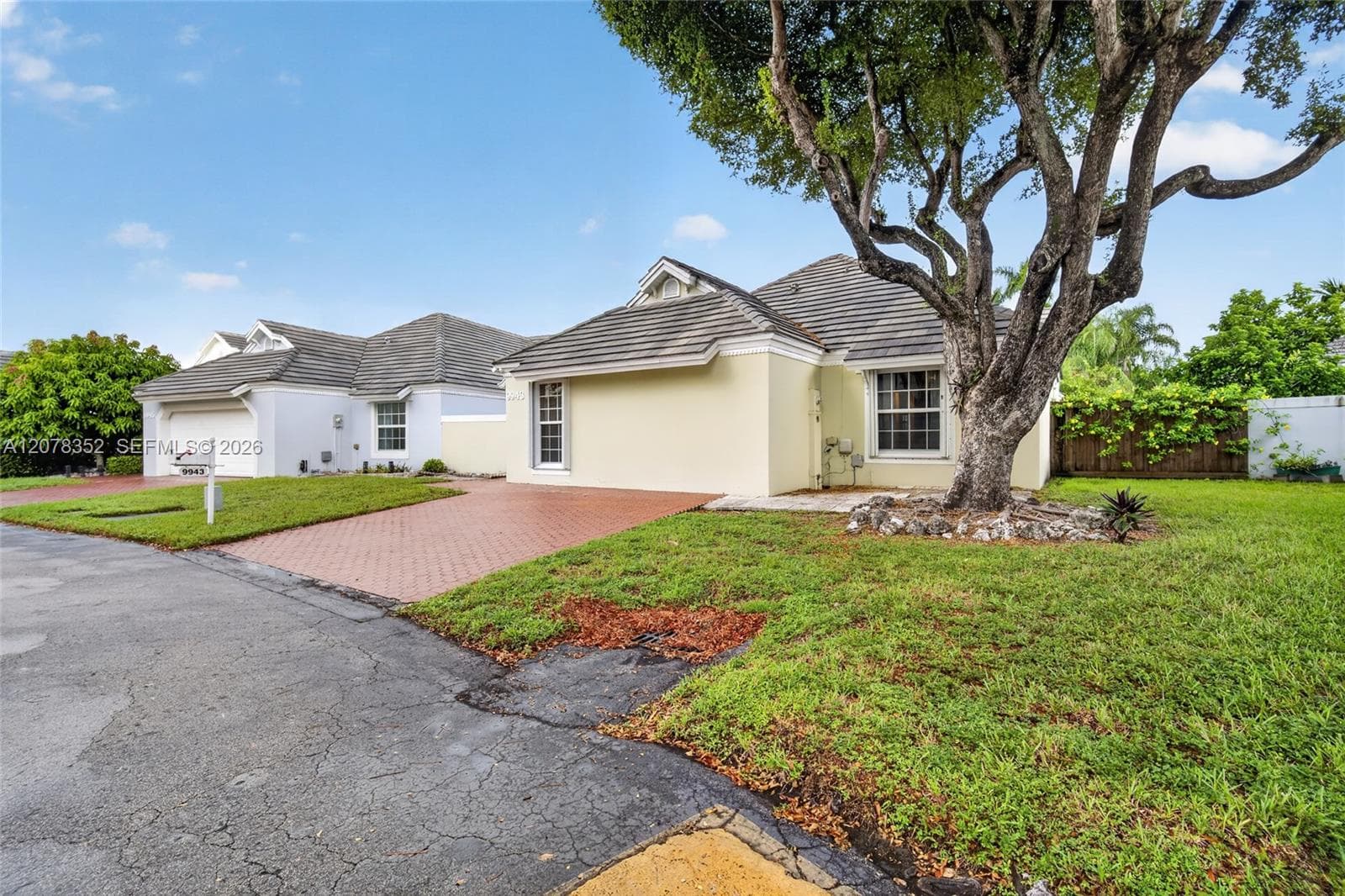 9943 NW 47th Ter, Doral FL 33178