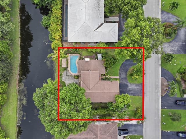 1348 NW 113TH Terrace, Coral Springs FL 33071 - Coral Springs, FL - Photo 2