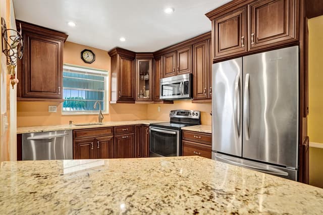 2121 NE 68TH Street # 202, Fort Lauderdale FL 33308 - Fort Lauderdale, FL - Photo 2