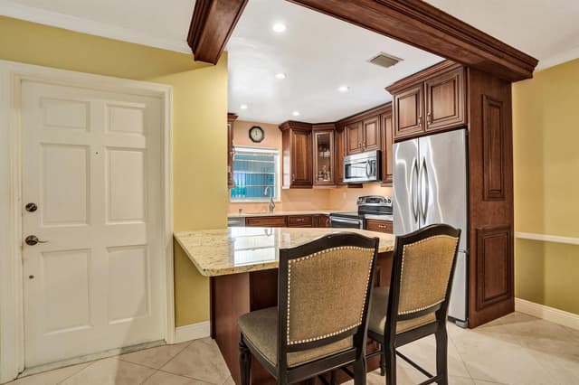 2121 NE 68TH Street # 202, Fort Lauderdale FL 33308 - Fort Lauderdale, FL - Photo 6