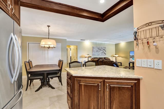 2121 NE 68TH Street # 202, Fort Lauderdale FL 33308 - Fort Lauderdale, FL - Photo 7
