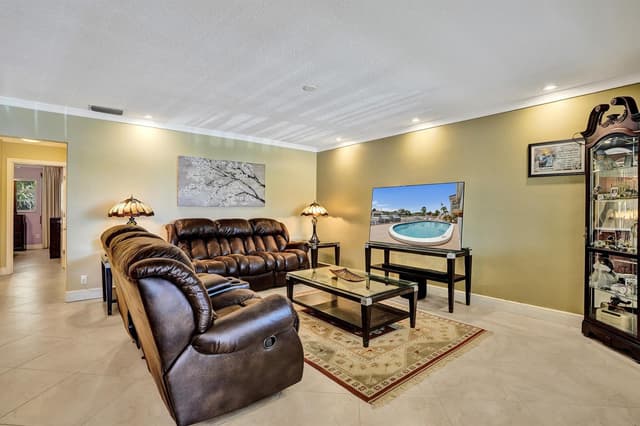 2121 NE 68TH Street # 202, Fort Lauderdale FL 33308 - Fort Lauderdale, FL - Photo 4