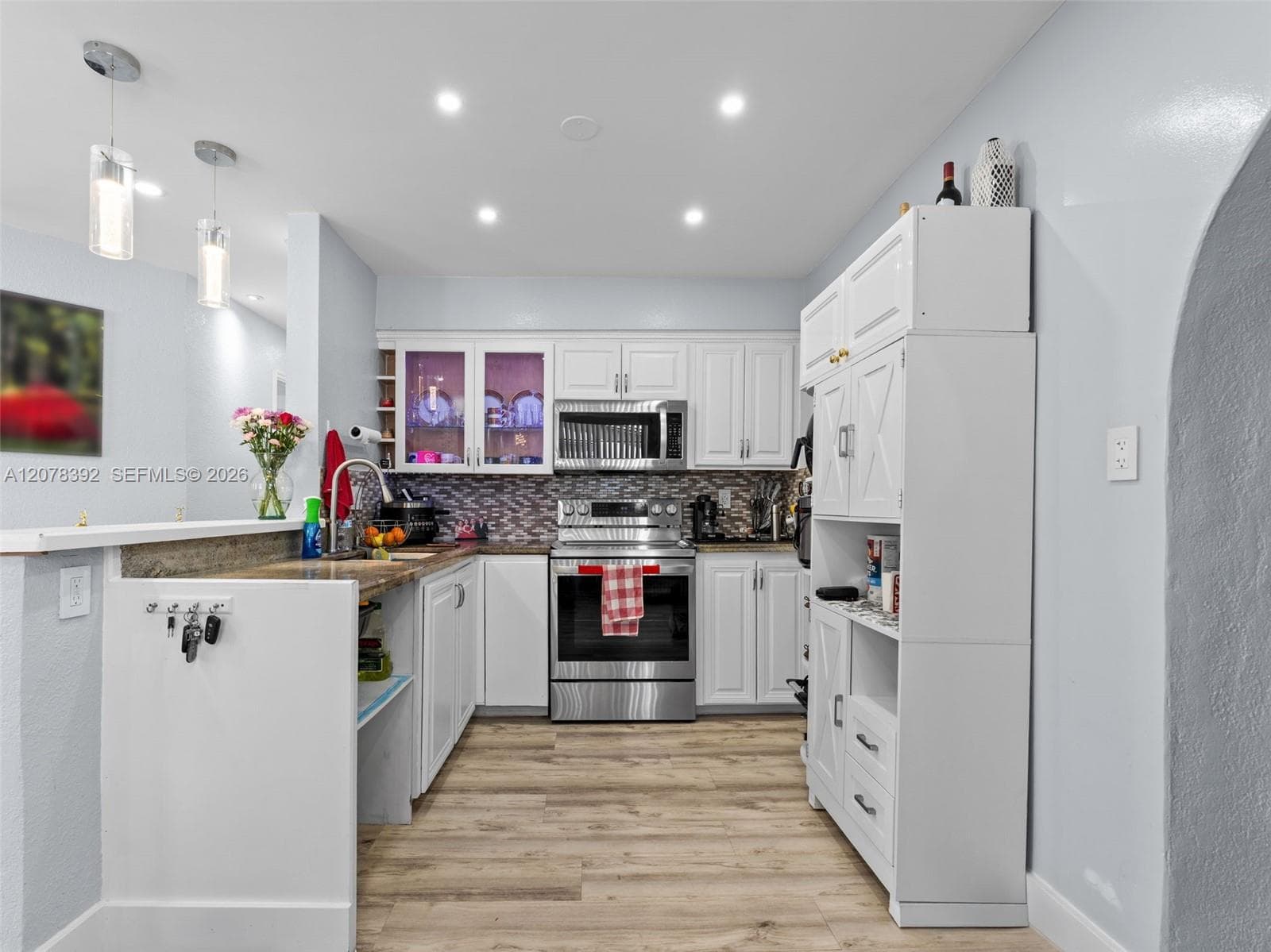 6432 Perry St, Hollywood FL 33024 - Hollywood, FL - Photo 1