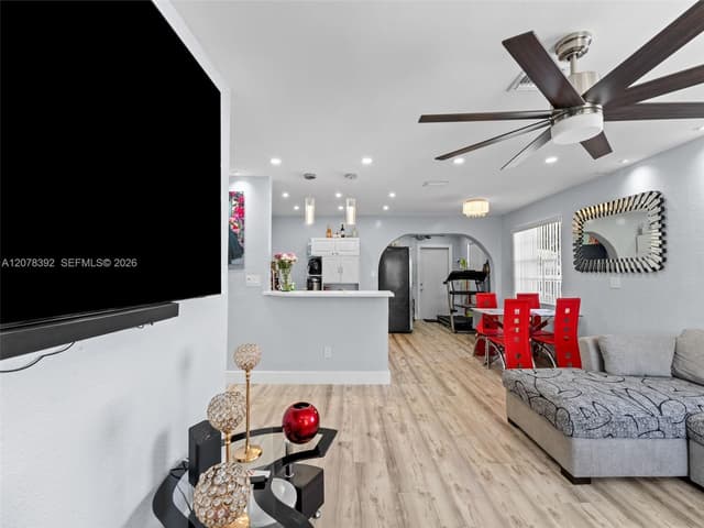 6432 Perry St, Hollywood FL 33024 - Hollywood, FL - Photo 4