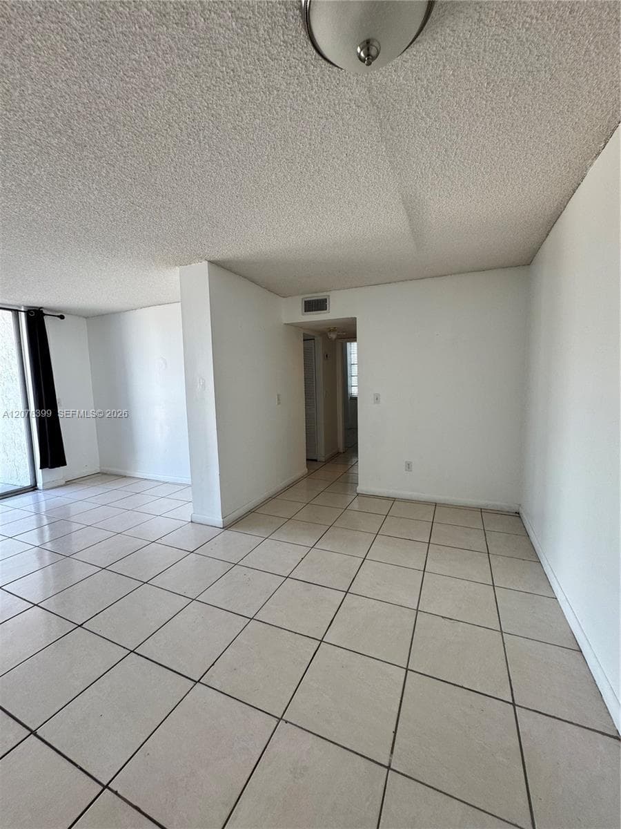 12105 NE 6th Ave # 304, North Miami FL 33161 - North Miami, FL - Photo 1
