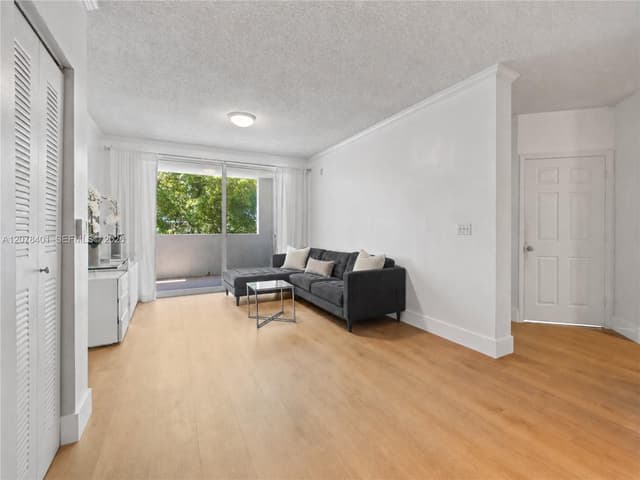 17145 N Bay Rd # 4311, Sunny Isles Beach FL 33160 - Sunny Isles Beach, FL - Photo 5