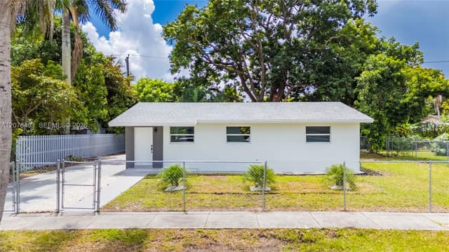 655 SW 6th Ter, Florida City FL 33034 - Florida City, FL - Photo 6