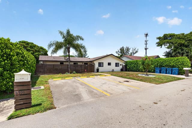 7701 NW 56TH Avenue # 3, Fort Lauderdale FL 33073 - Fort Lauderdale, FL - Photo 2
