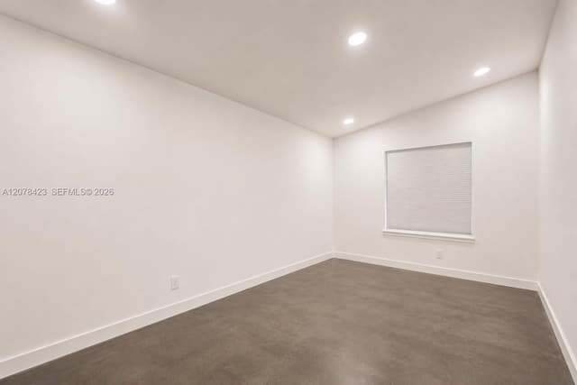 937 NE 171st St, Miami FL 33162 - Miami, FL - Photo 4