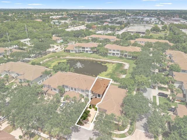 6394 BELLA Circle # 1004, Boynton Beach FL 33437 - Boynton Beach, FL - Photo 2