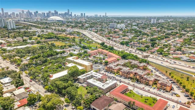 2441 NW 13th St # 67, Miami FL 33125 - Miami, FL - Photo 4