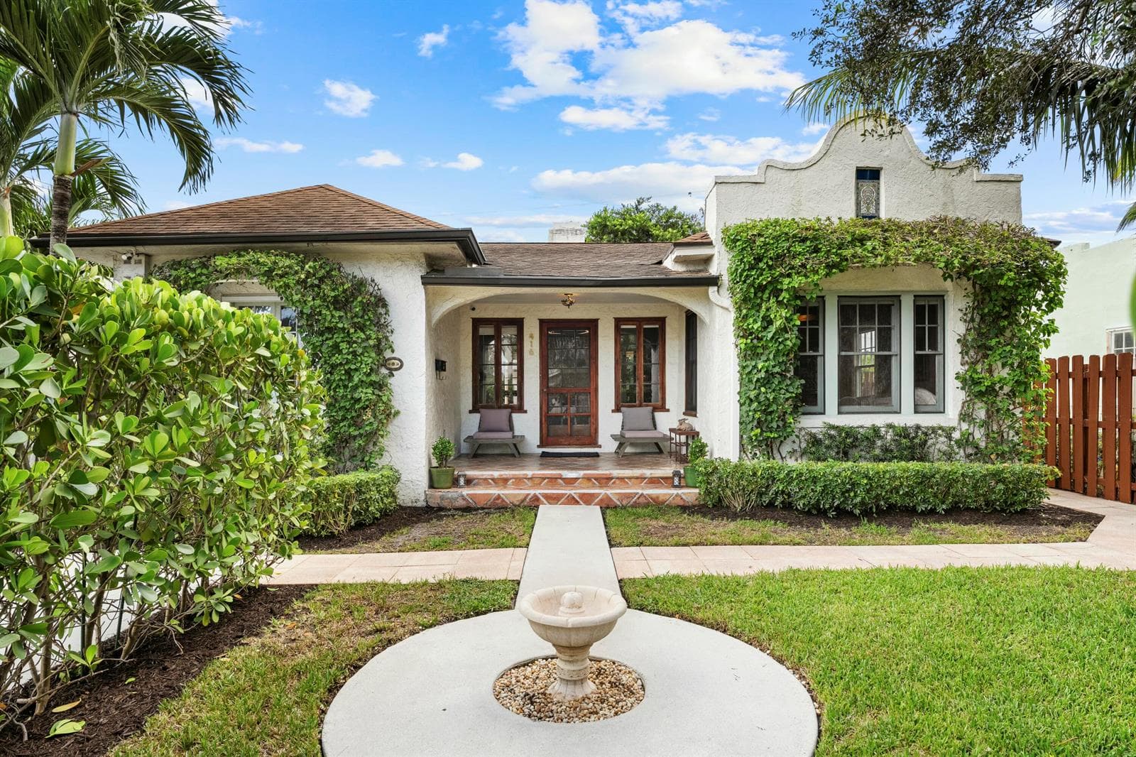 416 WESTWOOD Road, West Palm Beach FL 33401 - West Palm Beach, FL - Photo 1