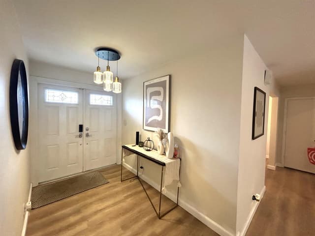560 S LAKE DASHA Drive, Plantation FL 33324 - Plantation, FL - Photo 2