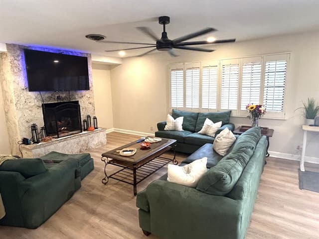 560 S LAKE DASHA Drive, Plantation FL 33324 - Plantation, FL - Photo 4