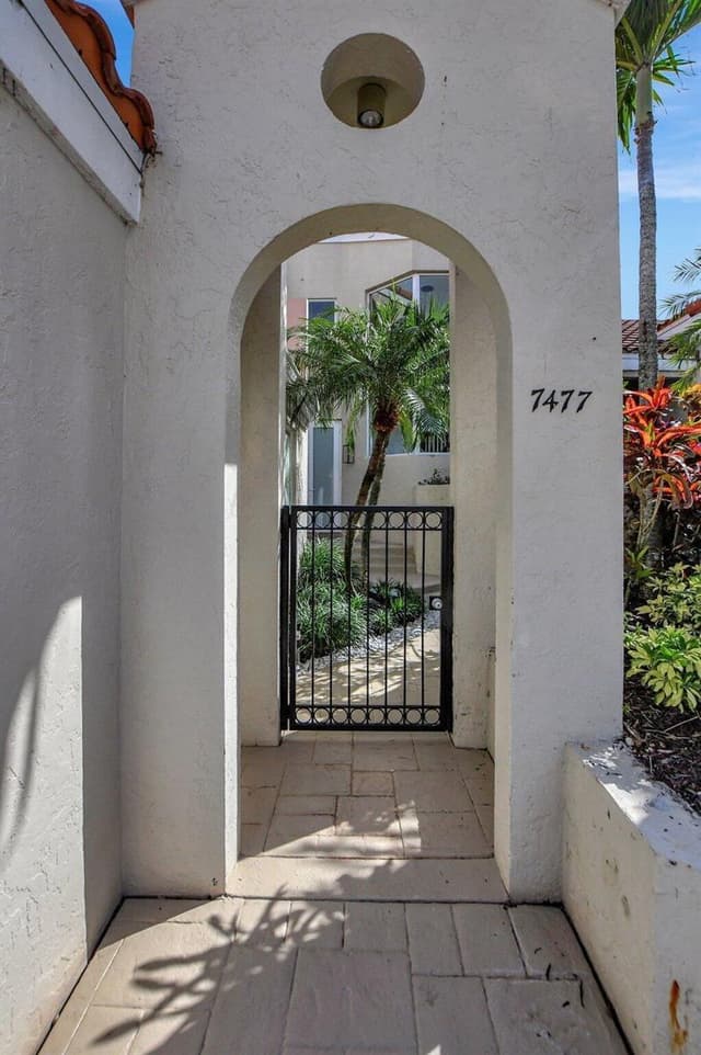 7477 CAMPO FLORIDO, Boca Raton FL 33433 - Boca Raton, FL - Photo 3
