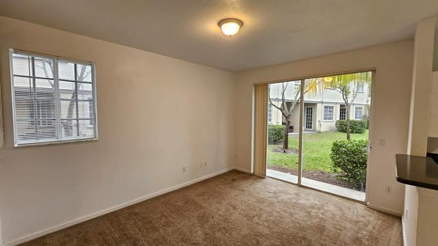 2022 ISLAND Drive, Riviera Beach FL 33404 - Riviera Beach, FL - Photo 7