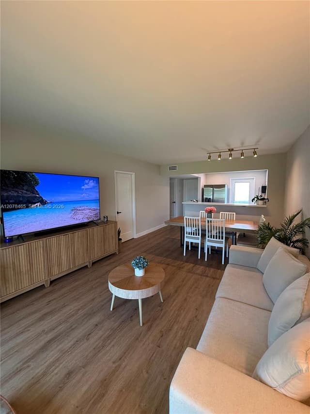 5200 Washington St # 207, Hollywood FL 33021 - Hollywood, FL - Photo 6