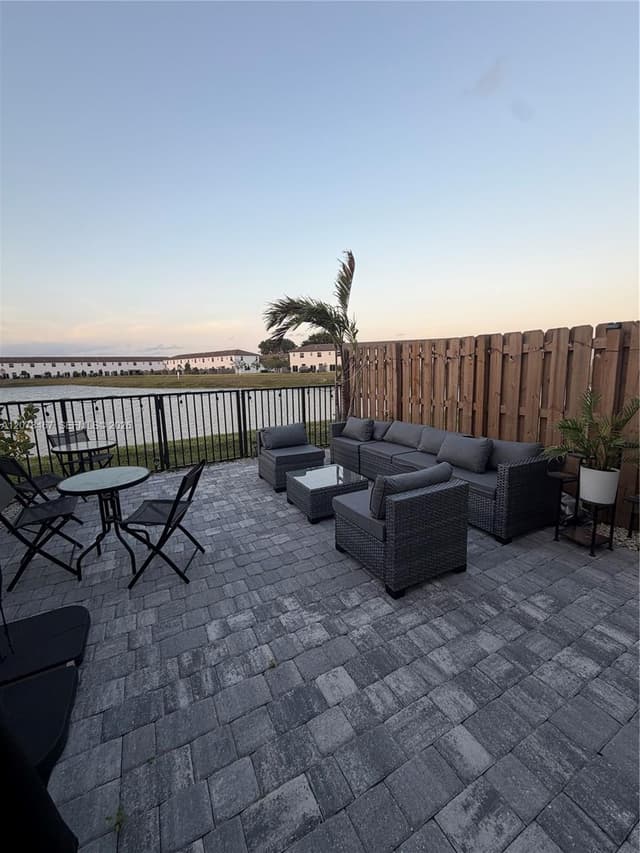 2371 NW 122nd Ter, Miami FL 33167 - Miami, FL - Photo 3