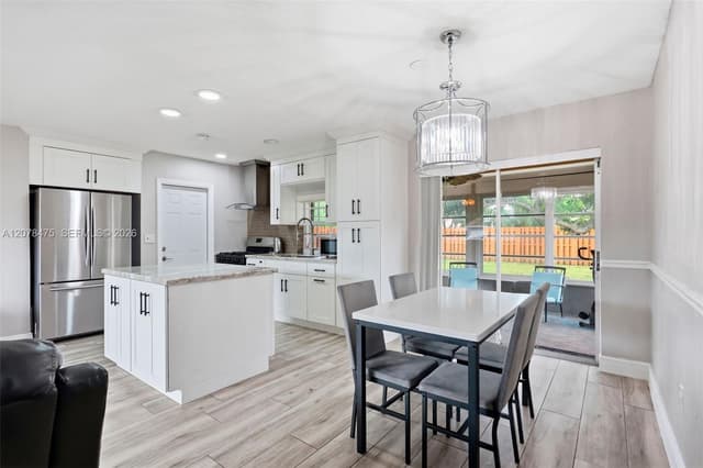 8397 NW 25th Ct, Sunrise FL 33322 - Sunrise, FL - Photo 4