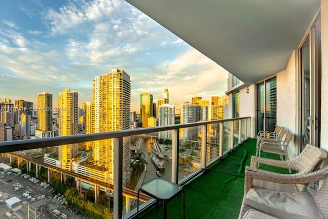 185 SW 7th St # 3609, Miami FL 33130 - Miami, FL - Photo 2