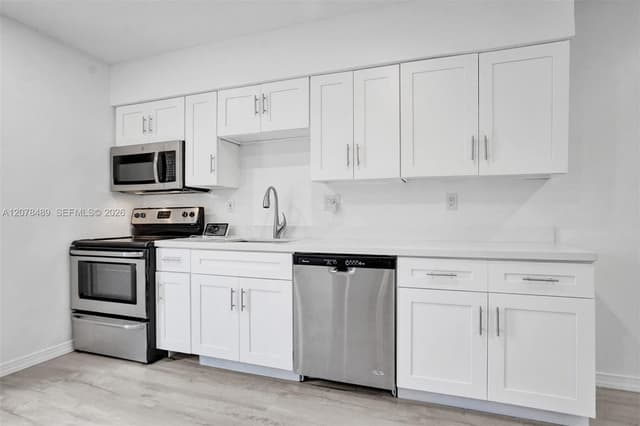2018-2020 NE 19th St, Fort Lauderdale FL 33305 - Fort Lauderdale, FL - Photo 4