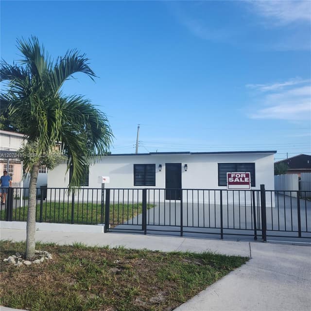 730 E 17th St, Hialeah FL 33010 - Hialeah, FL - Photo 2