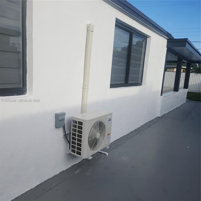 730 E 17th St, Hialeah FL 33010 - Hialeah, FL - Photo 7