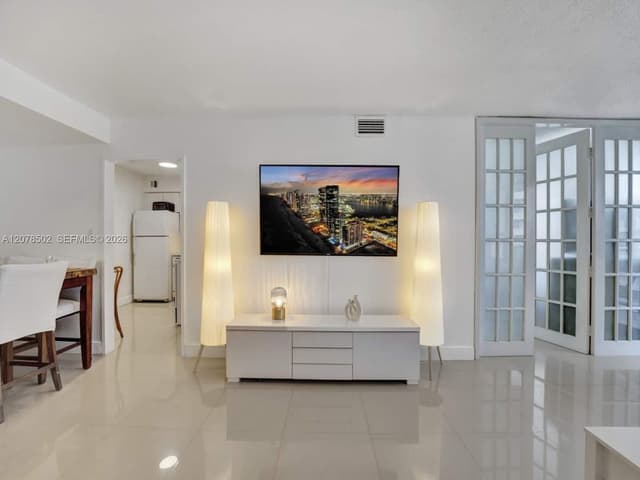 5225 Collins Ave # 1516, Miami Beach FL 33140 - Miami Beach, FL - Photo 5