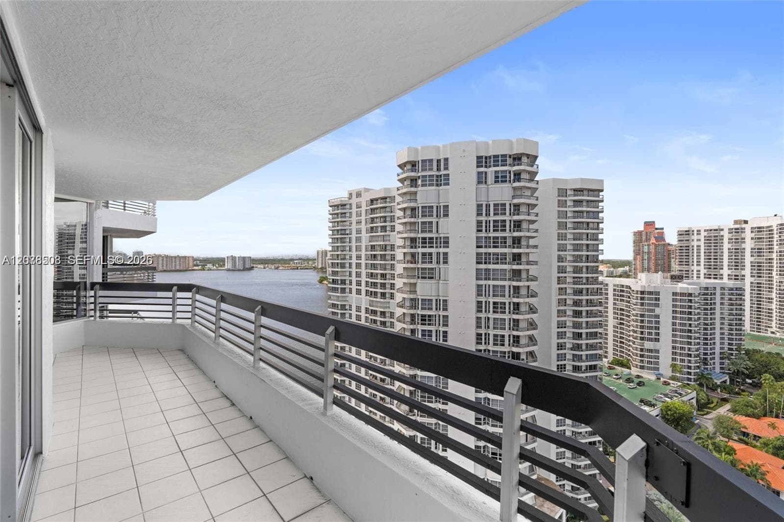 19195 NE 36th Ct # 2502, Aventura FL 33180