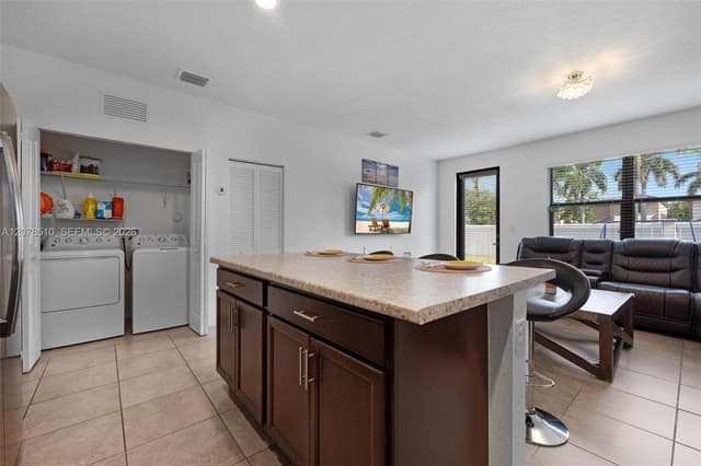 2475 SE 1st St, Homestead FL 33033 - Homestead, FL - Photo 7