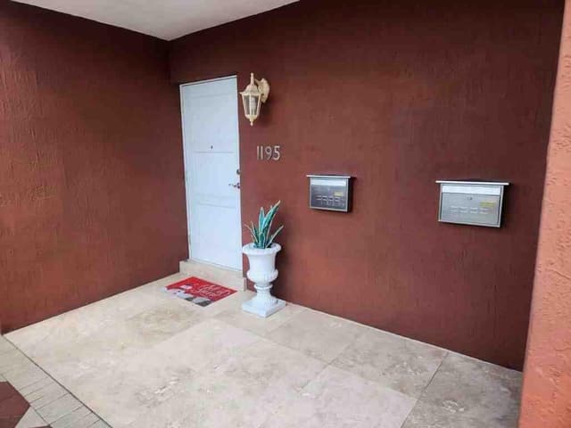 1195 NW 30TH Place, Miami FL 33125 - Miami, FL - Photo 6