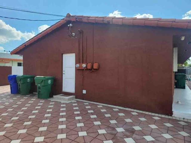 1195 NW 30TH Place, Miami FL 33125 - Miami, FL - Photo 4