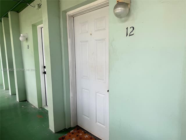 701 S Royal Poinciana Blvd # 12, Miami Springs FL 33166 - Miami Springs, FL - Photo 2