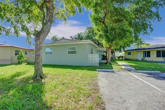 260 NE 41st Street, Oakland Park FL 33334 - Oakland Park, FL - Photo 3