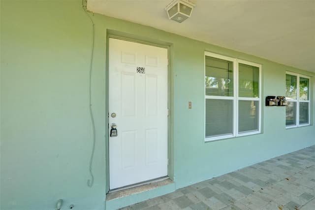 260 NE 41st Street, Oakland Park FL 33334 - Oakland Park, FL - Photo 5