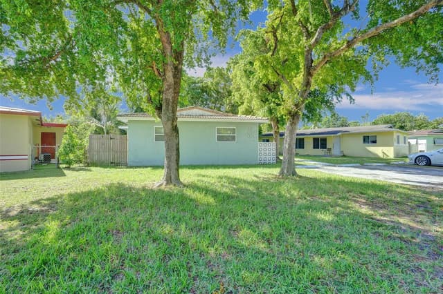 260 NE 41st Street, Oakland Park FL 33334 - Oakland Park, FL - Photo 4