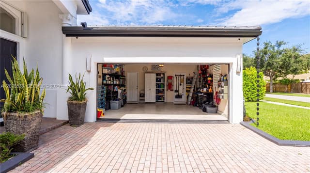 14918 SW 10th St, Miami FL 33194 - Miami, FL - Photo 5