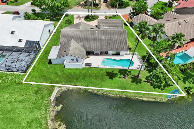 7301 NW 83rd Way, Tamarac FL 33321 - Tamarac, FL - Photo 3