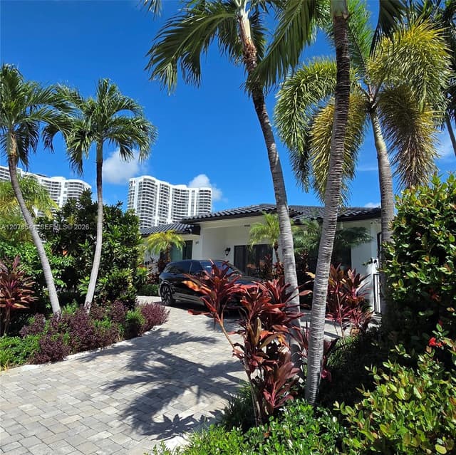 343 190th St, Sunny Isles Beach FL 33160 - Sunny Isles Beach, FL - Photo 3