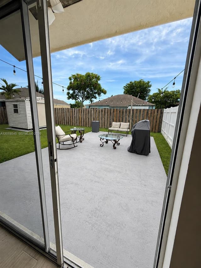 10340 SW 207th St, Cutler Bay FL 33189 - Cutler Bay, FL - Photo 3