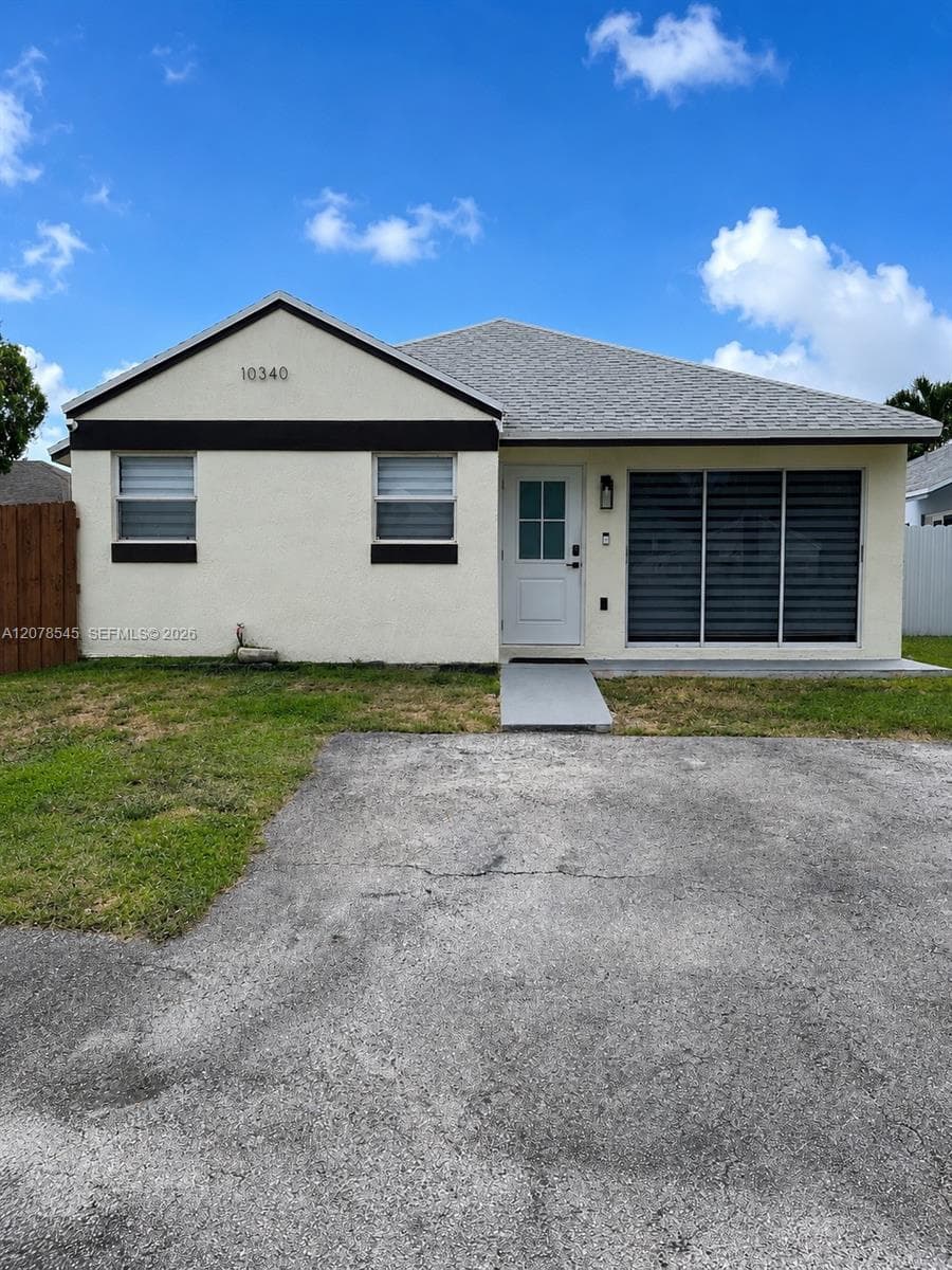 10340 SW 207th St, Cutler Bay FL 33189 - Cutler Bay, FL - Photo 1