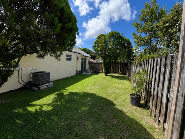 10340 SW 207th St, Cutler Bay FL 33189 - Cutler Bay, FL - Photo 5