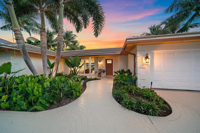 1051 Coral Way, Singer Island FL 33404 - Singer Island, FL - Photo 2