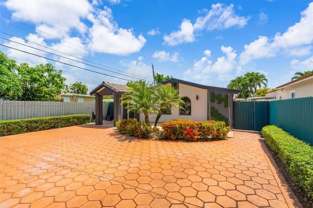 1327 SW 72nd Ave, Miami FL 33144 - Miami, FL - Photo 2