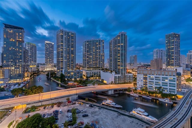 41 SE 5th St # 1117, Miami FL 33131 - Miami, FL - Photo 3
