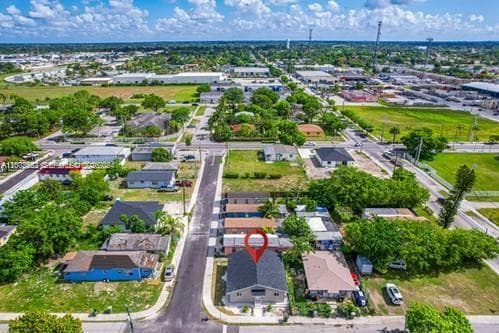 655 SW 5th St, Homestead FL 33030 - Homestead, FL - Photo 4