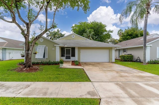 527 SE 27th Dr, Homestead FL 33033 - Homestead, FL - Photo 2